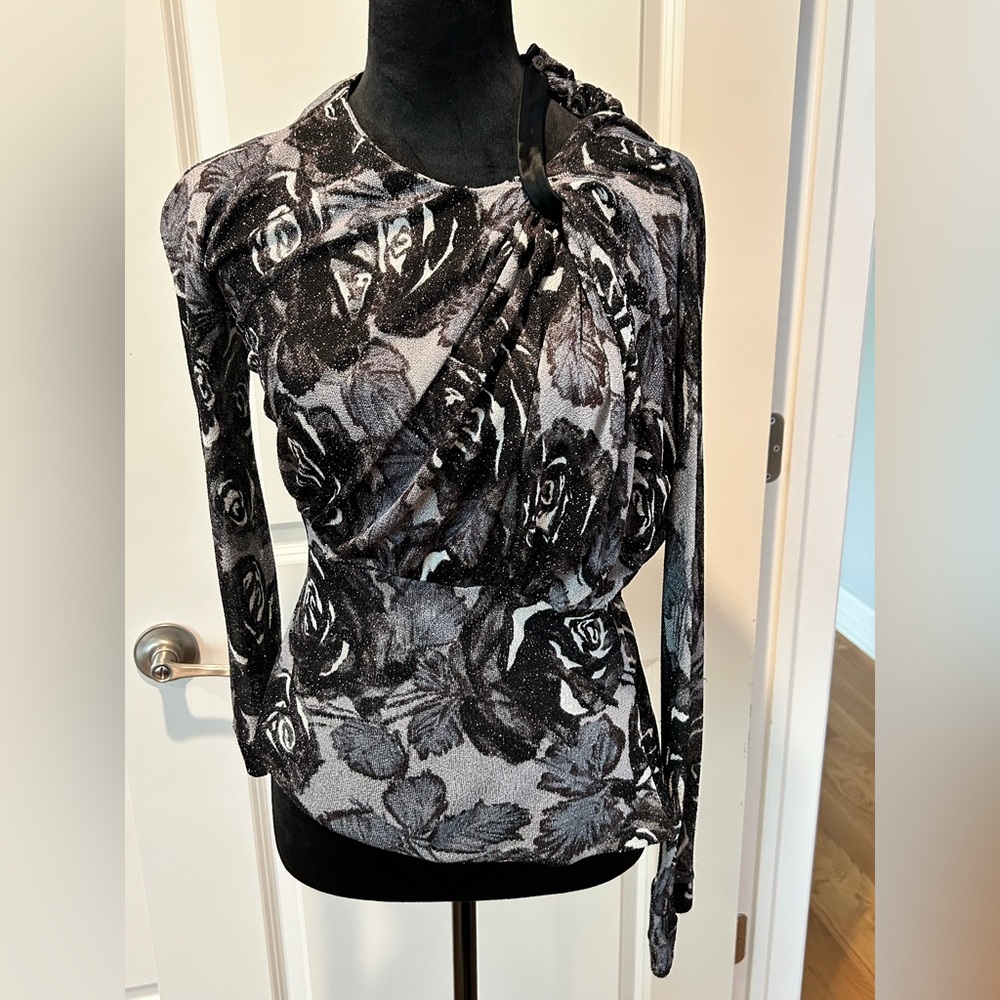 Antonio Marras Black and Gray Floral Blouse